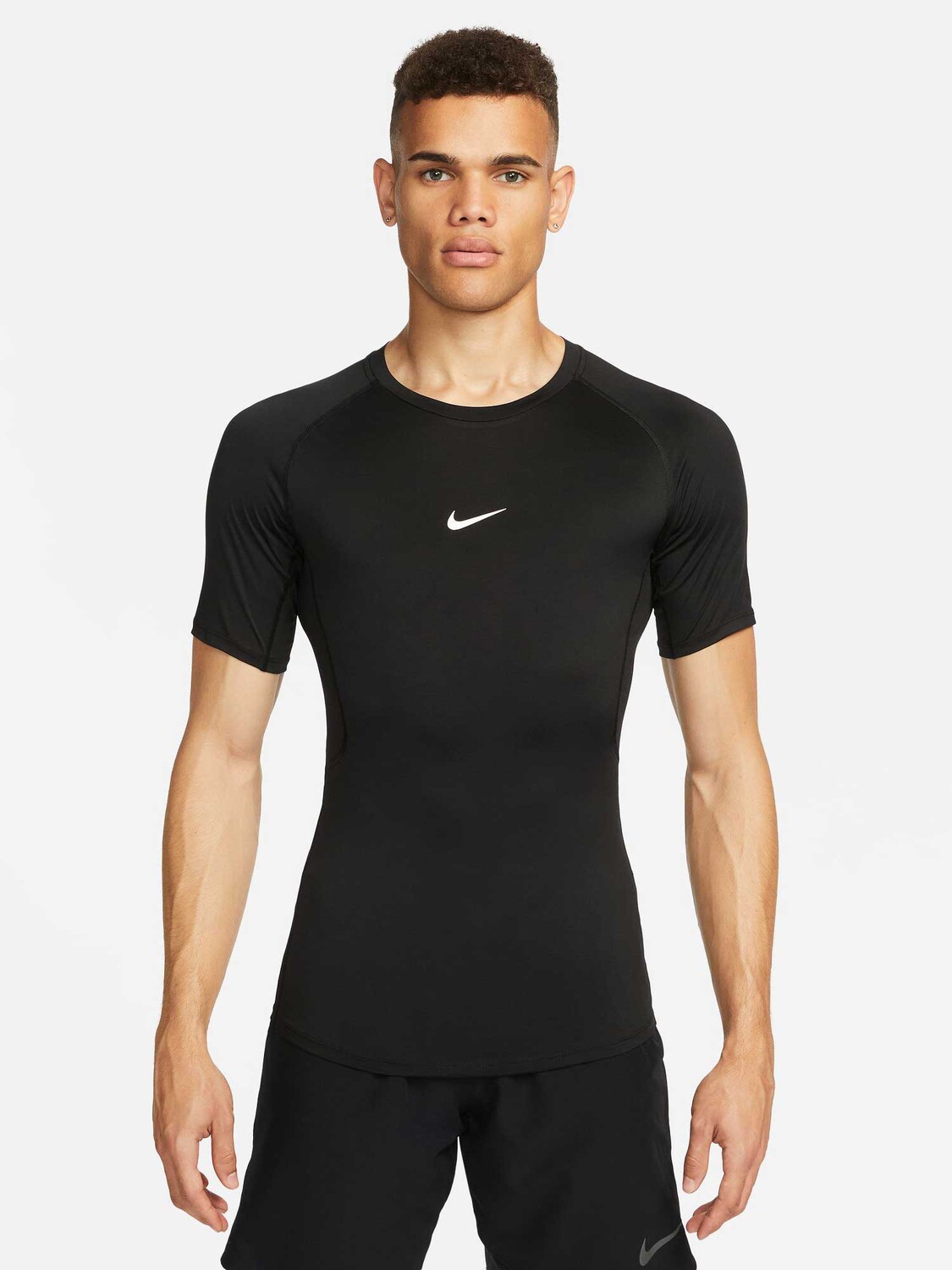 

Футболка Nike M NP DF TIGHT TOP SS, черный