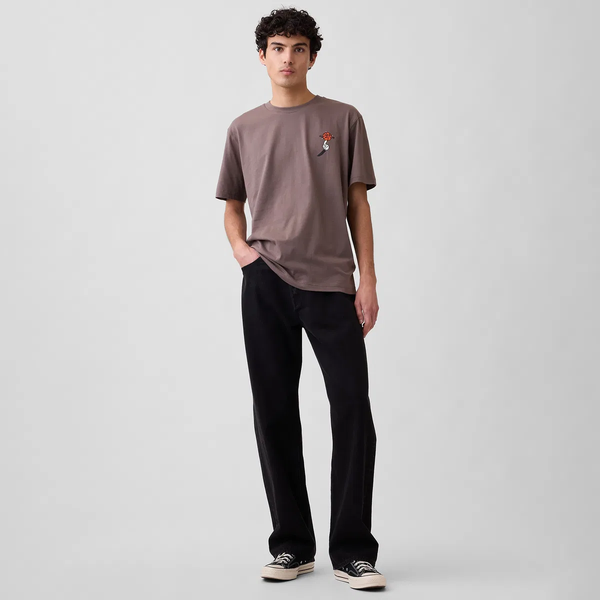 Футболка унисекс из льна, коричневая, с круглым вырезом GAP, Linen Brown — фото 4