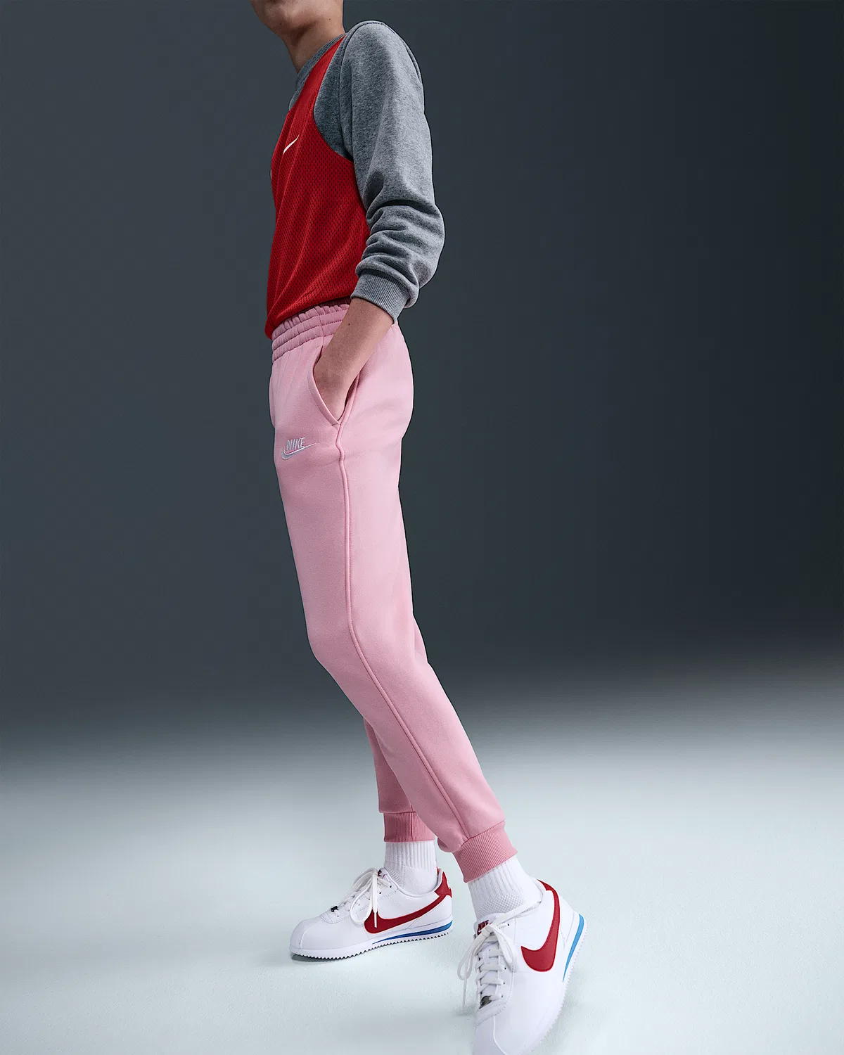 Джоггеры Nike Sportswear Club Fleece для старших детей, Medium Soft Pink/White — фото 2