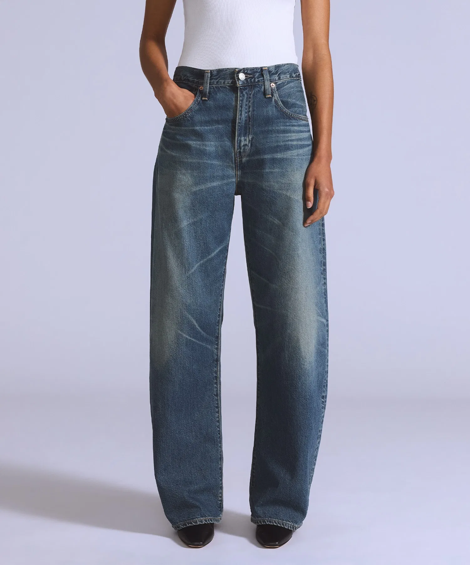 Джинсы Levi's BLUETAB™ DROP Barrel, цвет Medium Indigo, произведено в Японии.
