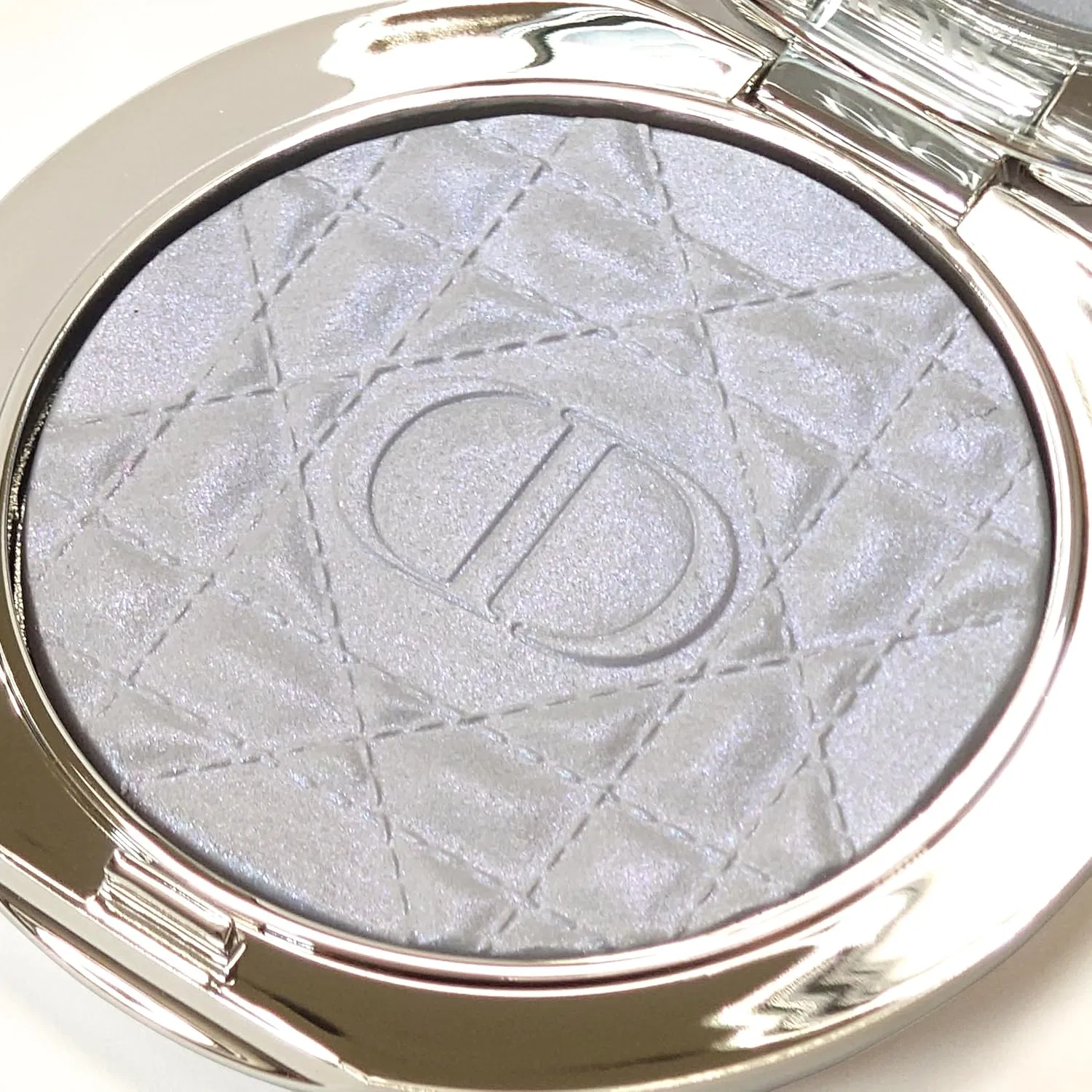Хайлайтер Dior Skin Forever Glow Luminizer #05 Blue Strobe 6 г — фото 4
