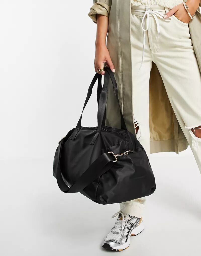 

Черная дорожная сумка ASOS