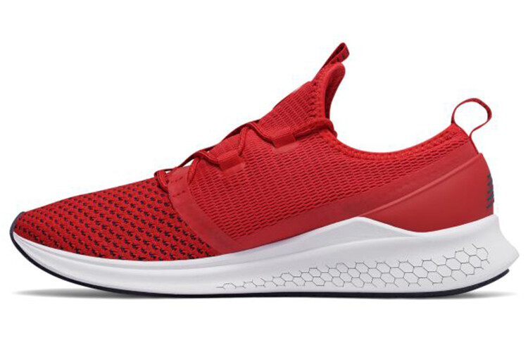 

New Balance Lazr Кроссовки Мужчины