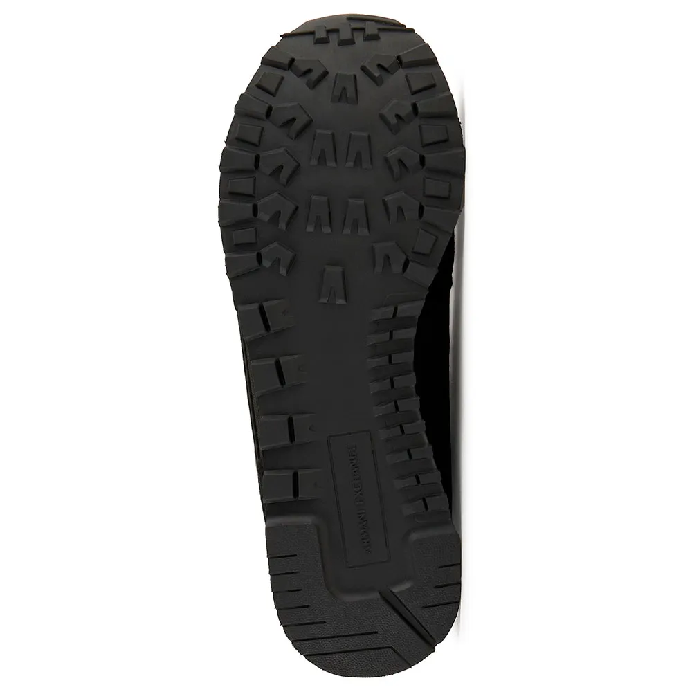

Кроссовки Armani Exchange XUX083_XV263, черный