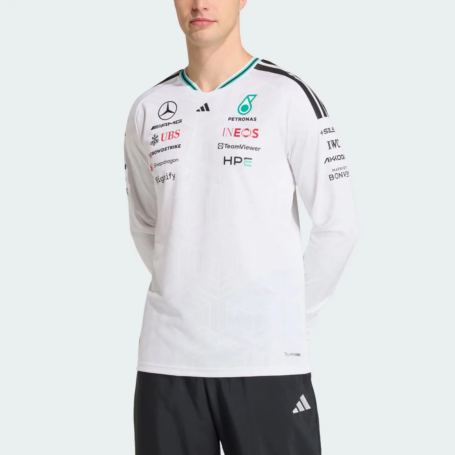 Футболка Mercedes AMG Petronas Formula 1 Team мужская, технология быстрой сушки Adidas, белый — фото 3