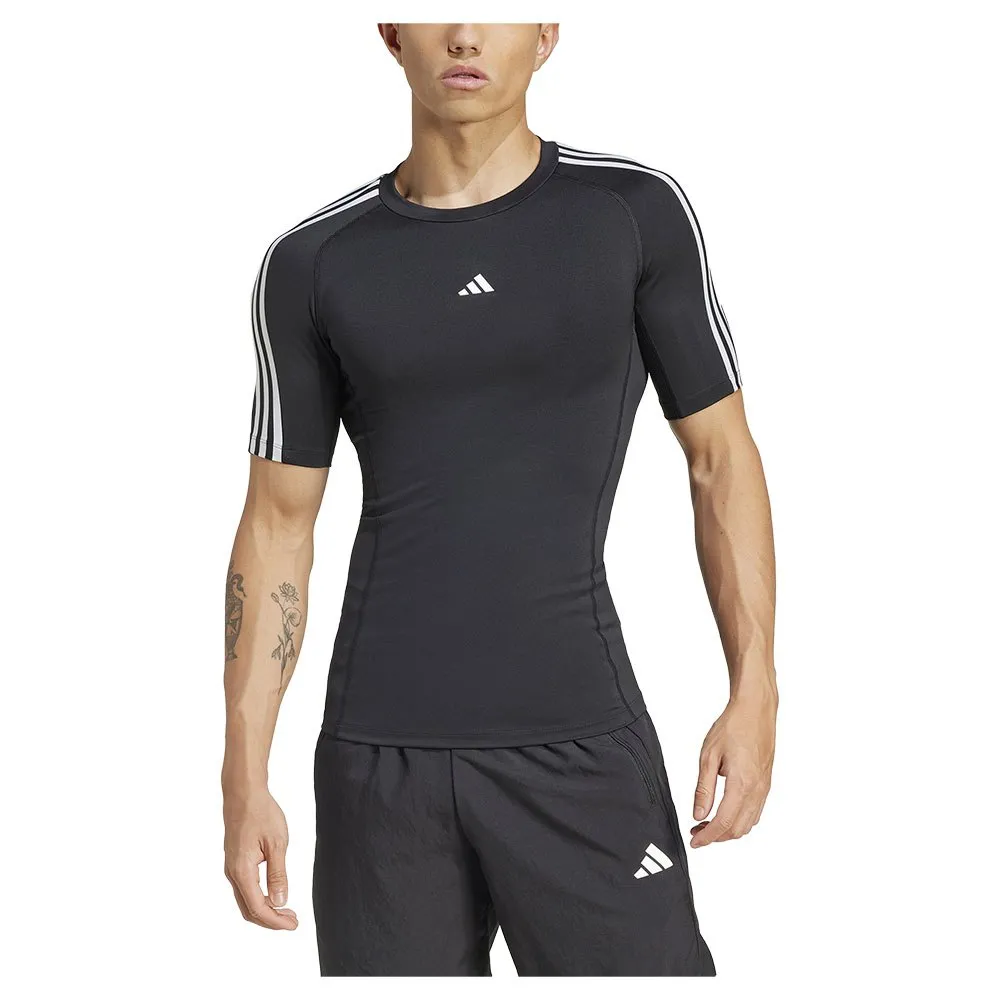 

Футболка adidas Techfit 3 Stripes, черный