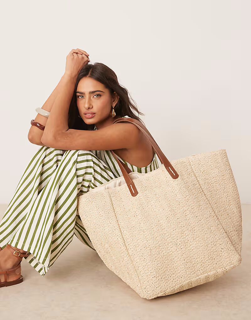 

Соломенная сумка-тоут ASOS DESIGN большого размера с ручками из полиуретана