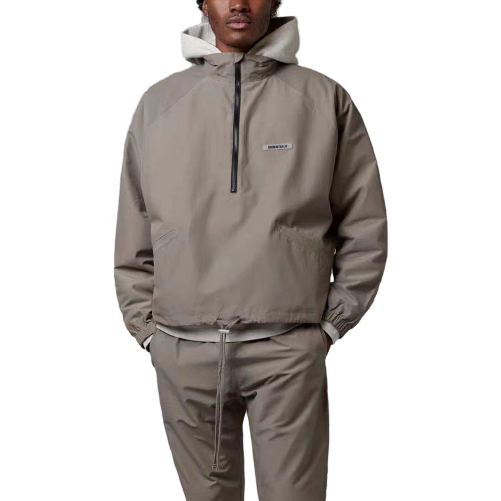 Полузастегивающаяся спортивная куртка Fear Of God Essentials, цвет тауп — фото 3