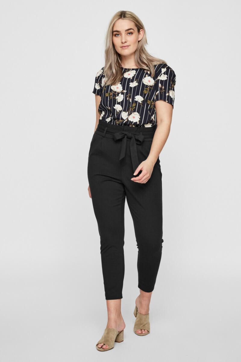 

Брюки из бумажного пакета Vero Moda Curve, черный