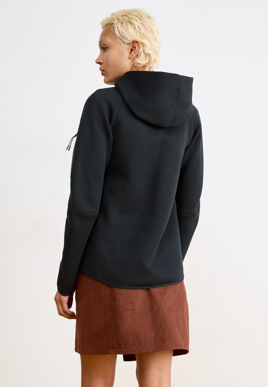 Толстовка Nike Sportswear SPORTSWEAR TECH FLEECE WINDRUNNER, Black — фото 3