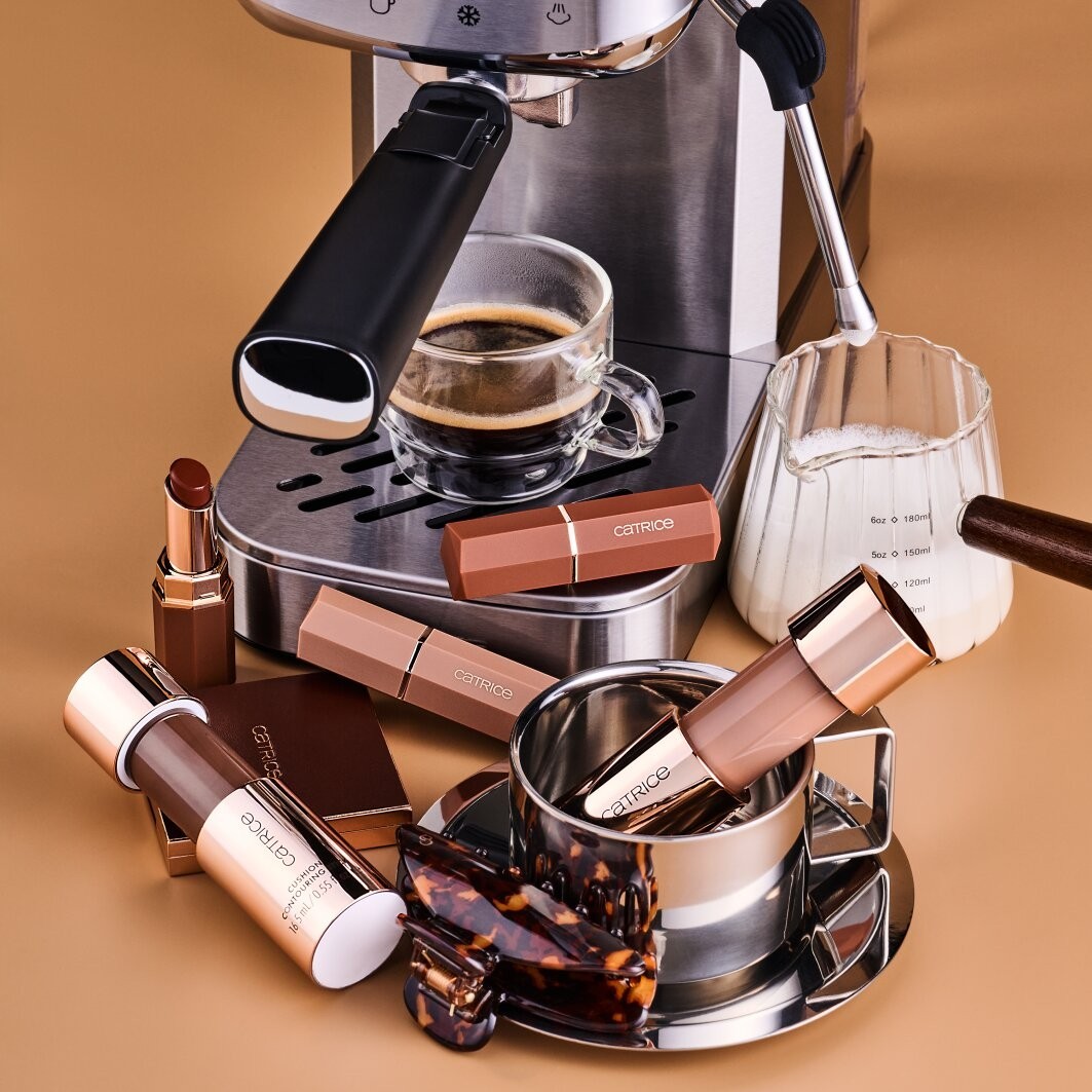 Корректор Catrice Espresso Yourself Cushion Contour, C01 Iced Latte Love, 16.5 мл — фото 3