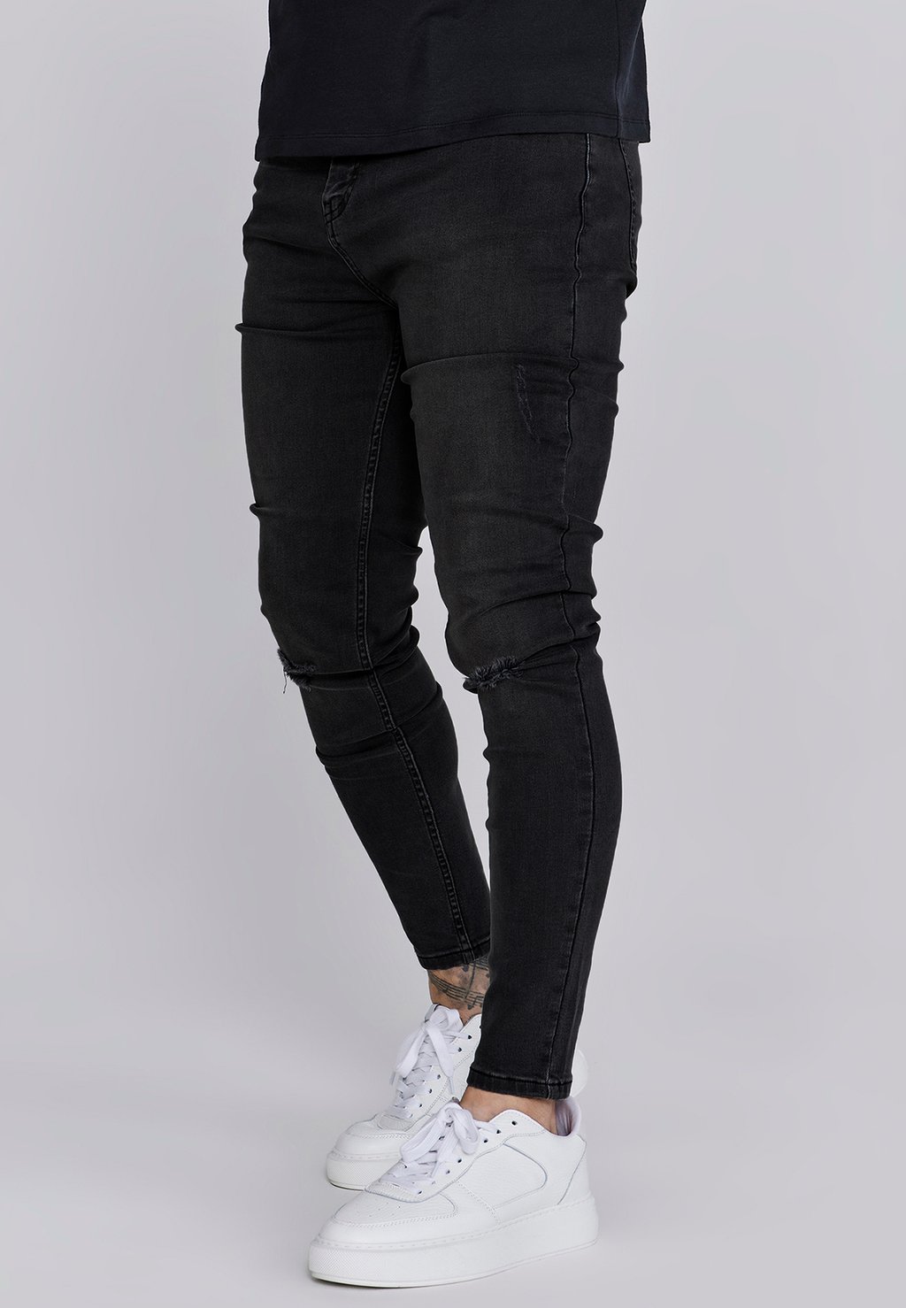 

Джинсы скинни DISTRESSED SIKSILK, черный
