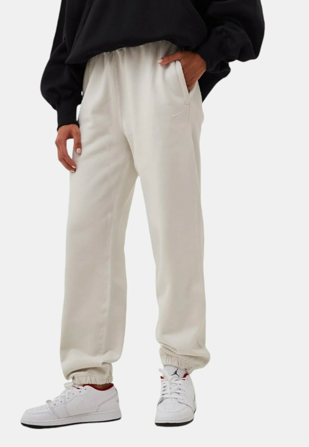 

Спортивные штаны Nike Sportswear, кремовый