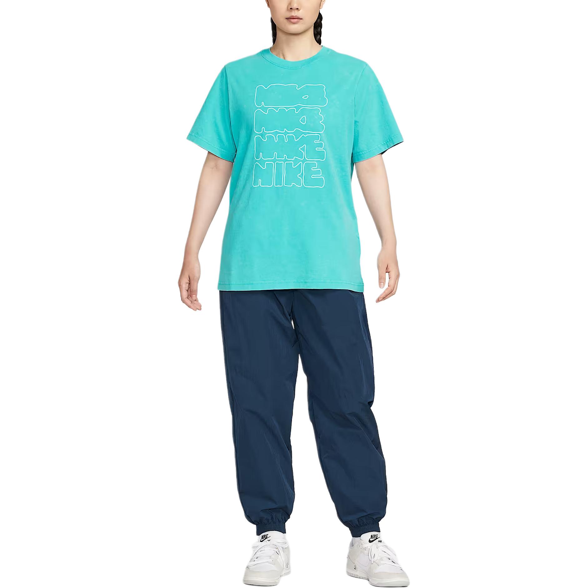 

Спортивная футболка для женщин Nike, зеленый