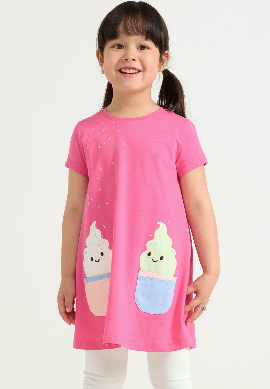 

Футболка с принтом SHORT-SLEEVED WITH FUN POCKETS Lindex, фуксия