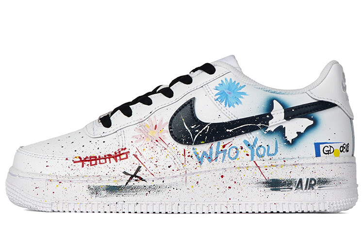 

Женские кроссовки для скейтбординга Nike Air Force 1, White Color