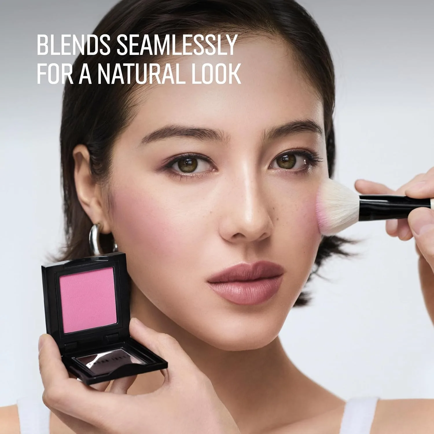 Кисть для румян и пудры Bobbi Brown | Многофункциональные кисти для растушевки румян, бронзера или пудры для безупречного нанесения., Multicolor — фото 3