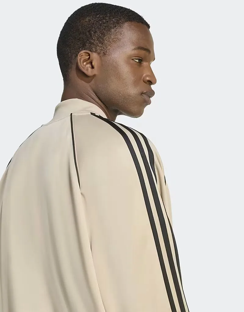 Спортивная футболка Adidas Originals SST adicolor classics свободного кроя, цвет хаки/черный — фото 4