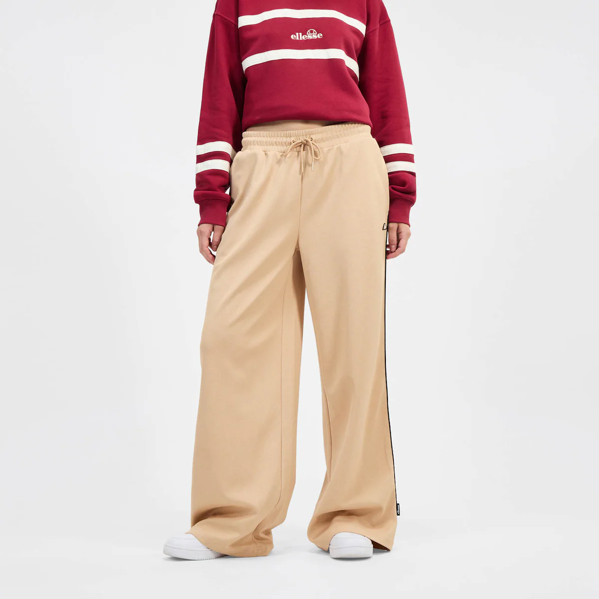 

Женские спортивные штаны Ellesse Sassy, натуральный