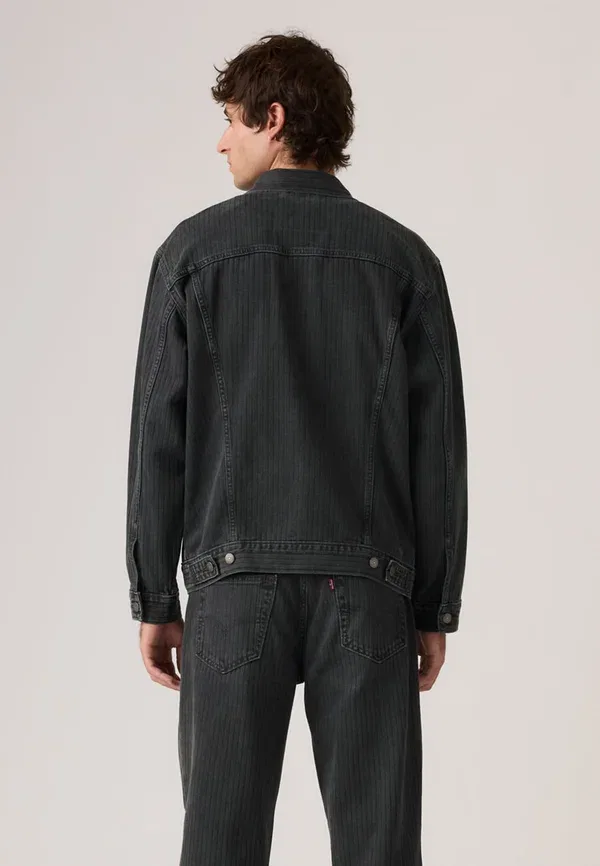 Куртка джинсовая trucker Levi'S, свободный крой, цвет оникс — фото 2