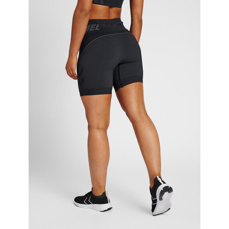 

Спортивные шорты Hummel, черный