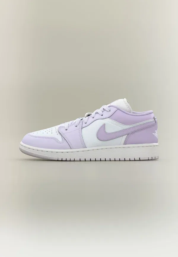 Кроссовки Air 1 Jordan, barely grape/white/violet mist, едва заметный виноград/белый/фиолетовый туман