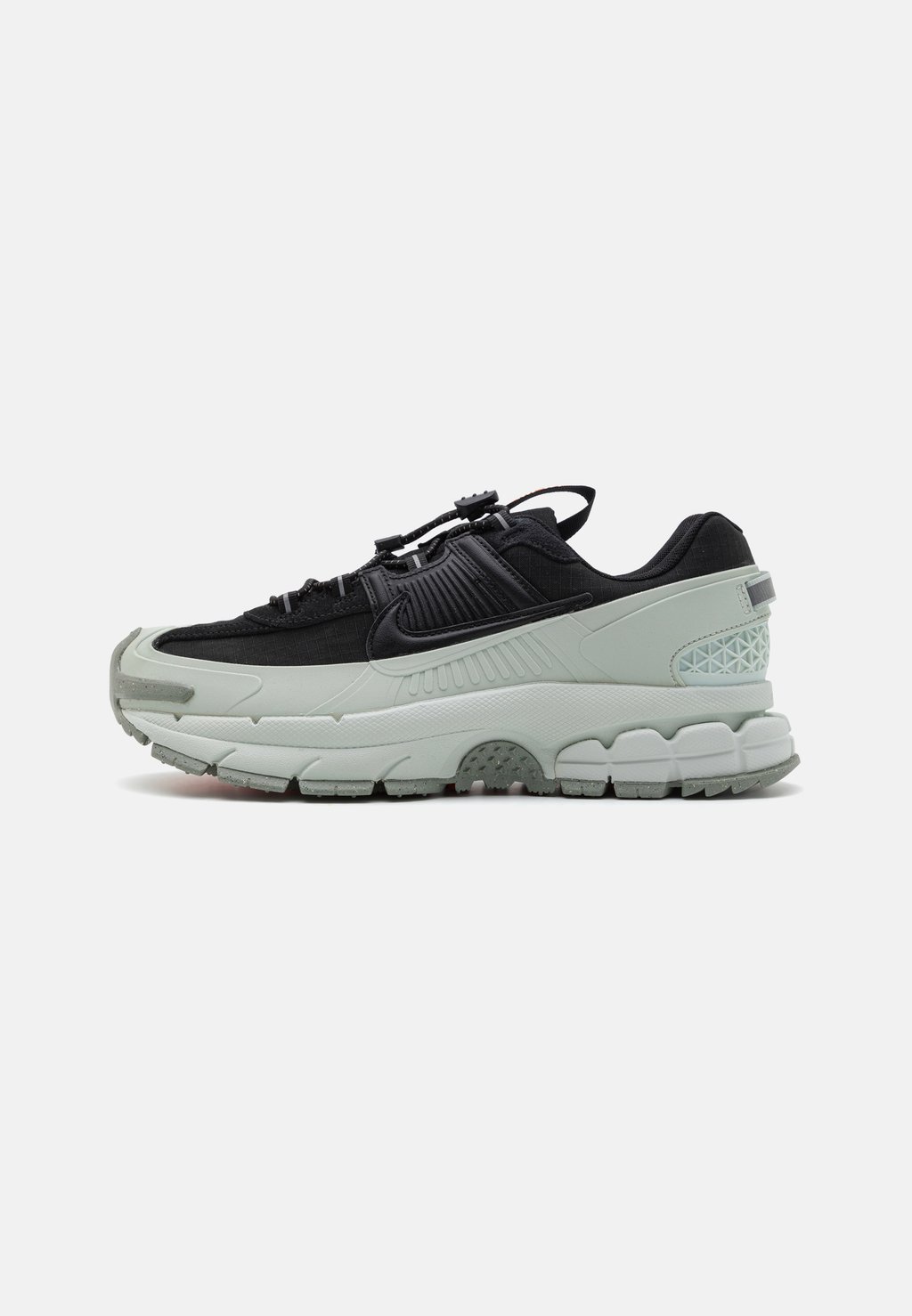 

Кроссовки VOMERO ROAM UNISEX Nike Sportswear, черный