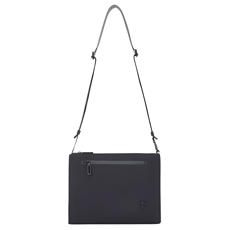 

DESCENTE Плечевая сумка из ткани черная мужская, Black