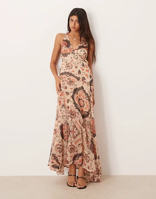 

Коричневое шифоновое платье макси на бретелях ASOS DESIGN с принтом пейсли