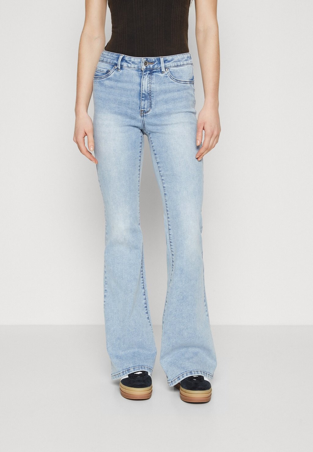 

Расклешенные джинсы ONLROSE RETRO ONLY, цвет light blue bleached denim