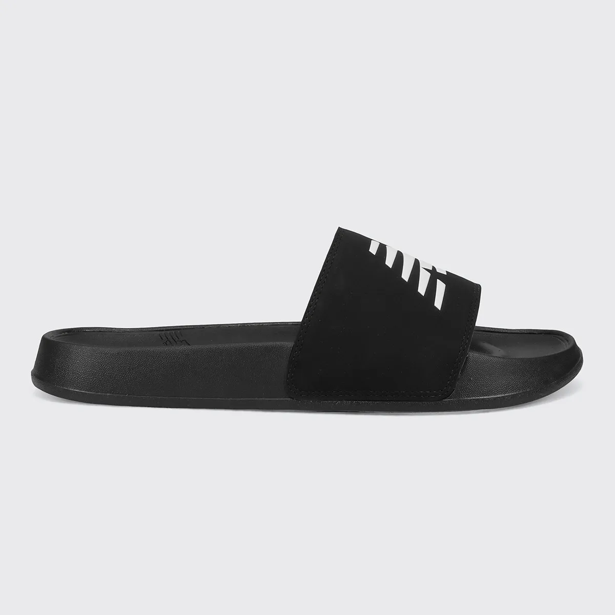 

Пляжные сланцы унисекс SUF200A1 New Balance, черный
