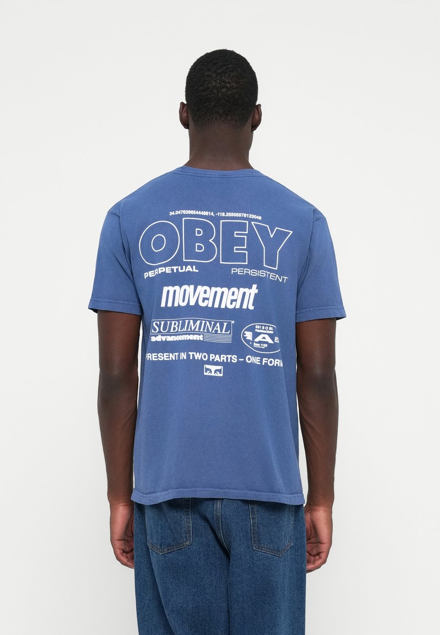

Футболка Obey Clothing PERSISTENT MOVEMENT, Pigment Dark Denim/Dark Blue