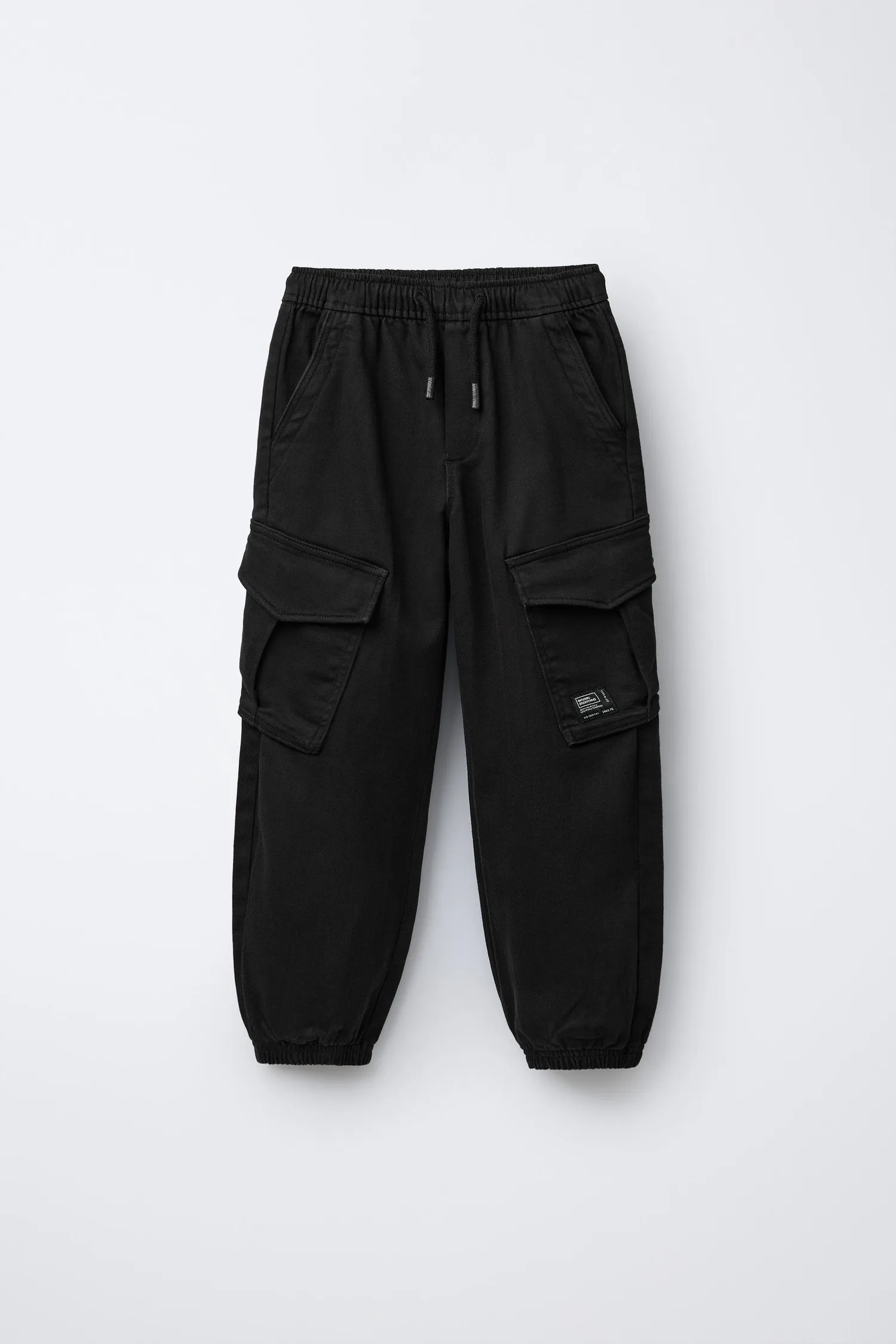 Спортивные брюки-карго с этикеткой Zara, черный