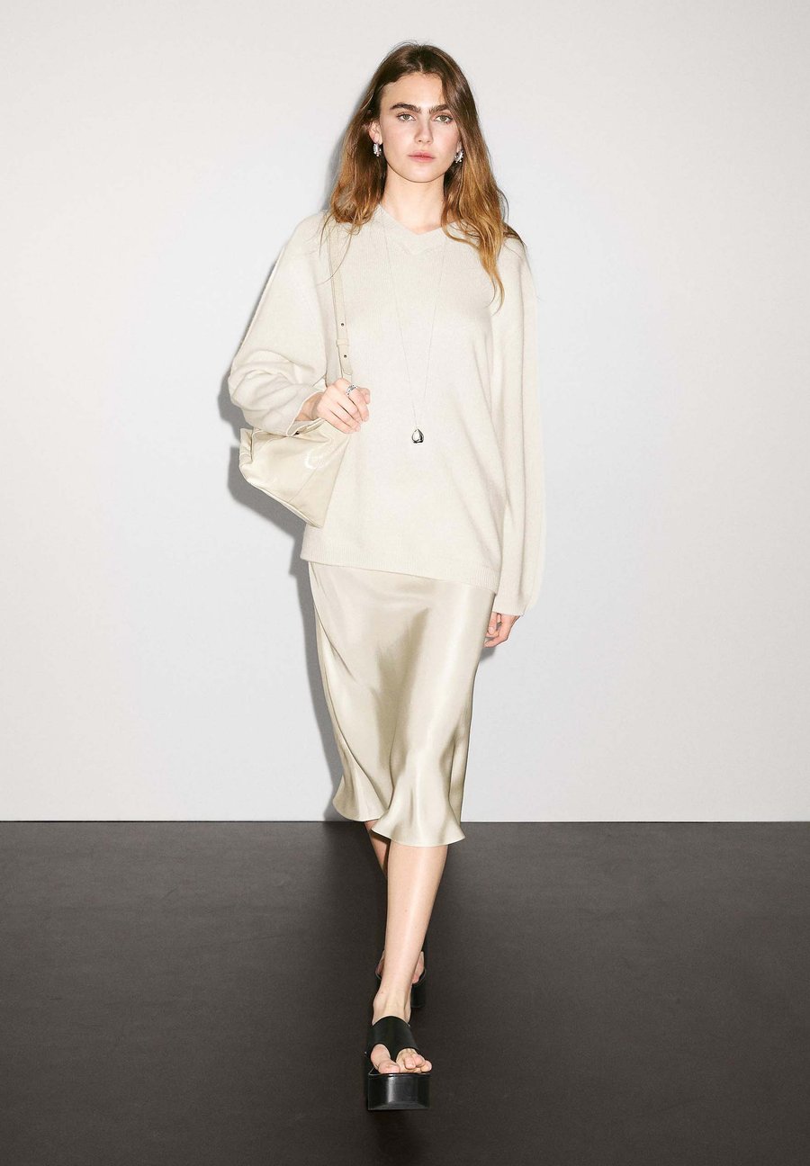 

Джемпер Massimo Dutti V-NECK, Beige