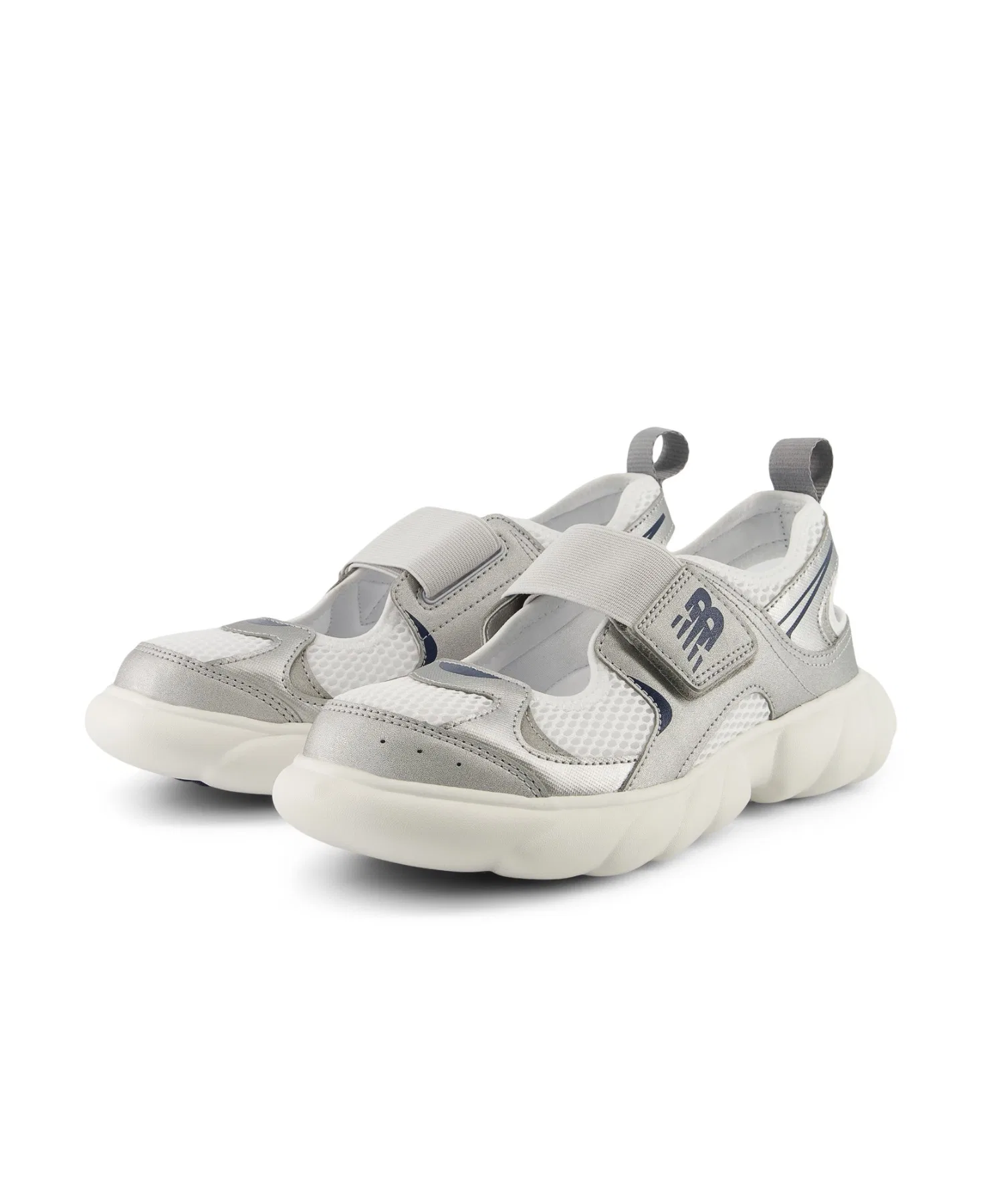 Детские кроссовки New Balance 230 Hook and Loop серебряные — фото 2