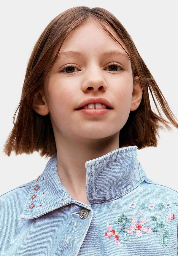 Блузка с цветочным узором и вышивкой крестиком на пуговицах Marks & Spencer, Denim — фото 2