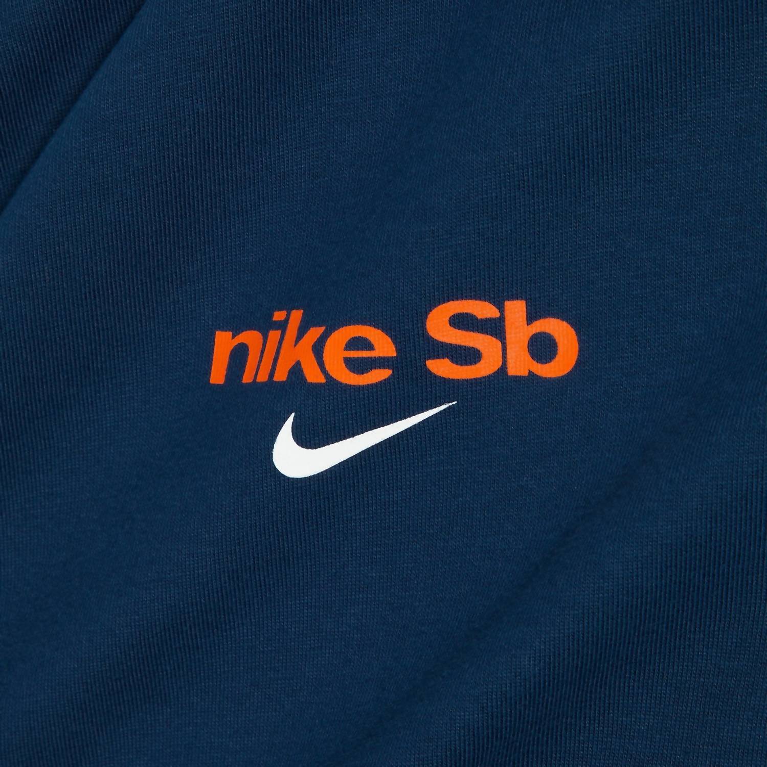Футболка мужская Sb Skate Stacked Logo в цвете Midnight Navy Nike — фото 4