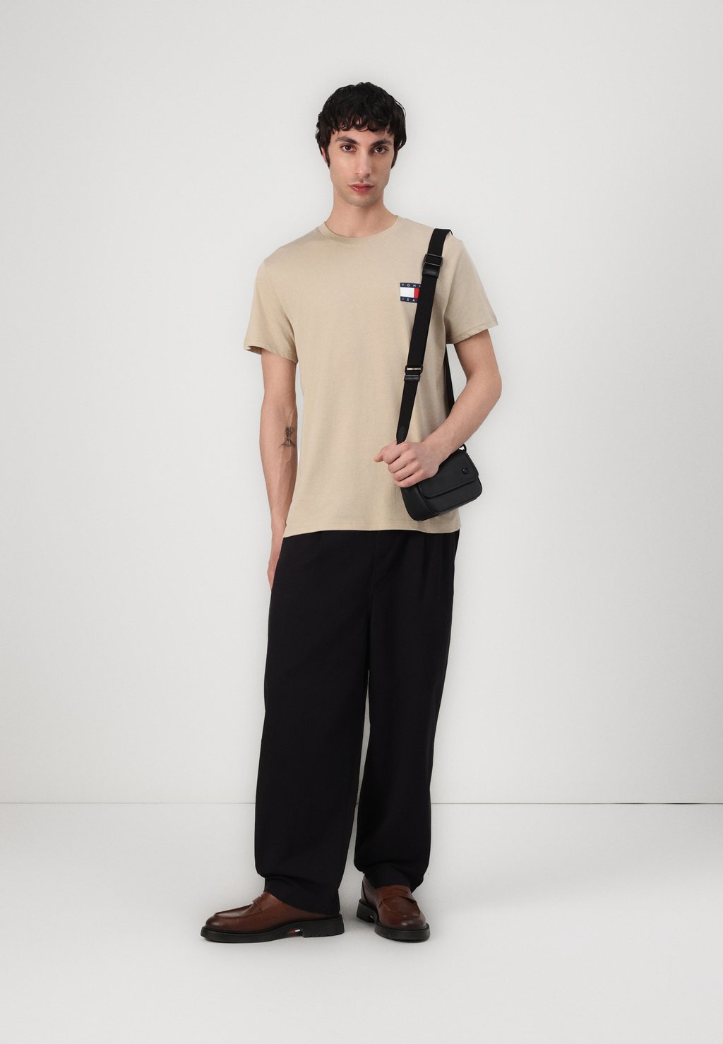

Базовая футболка FLAG TEE 2 PACK Tommy Jeans, светло-голубой