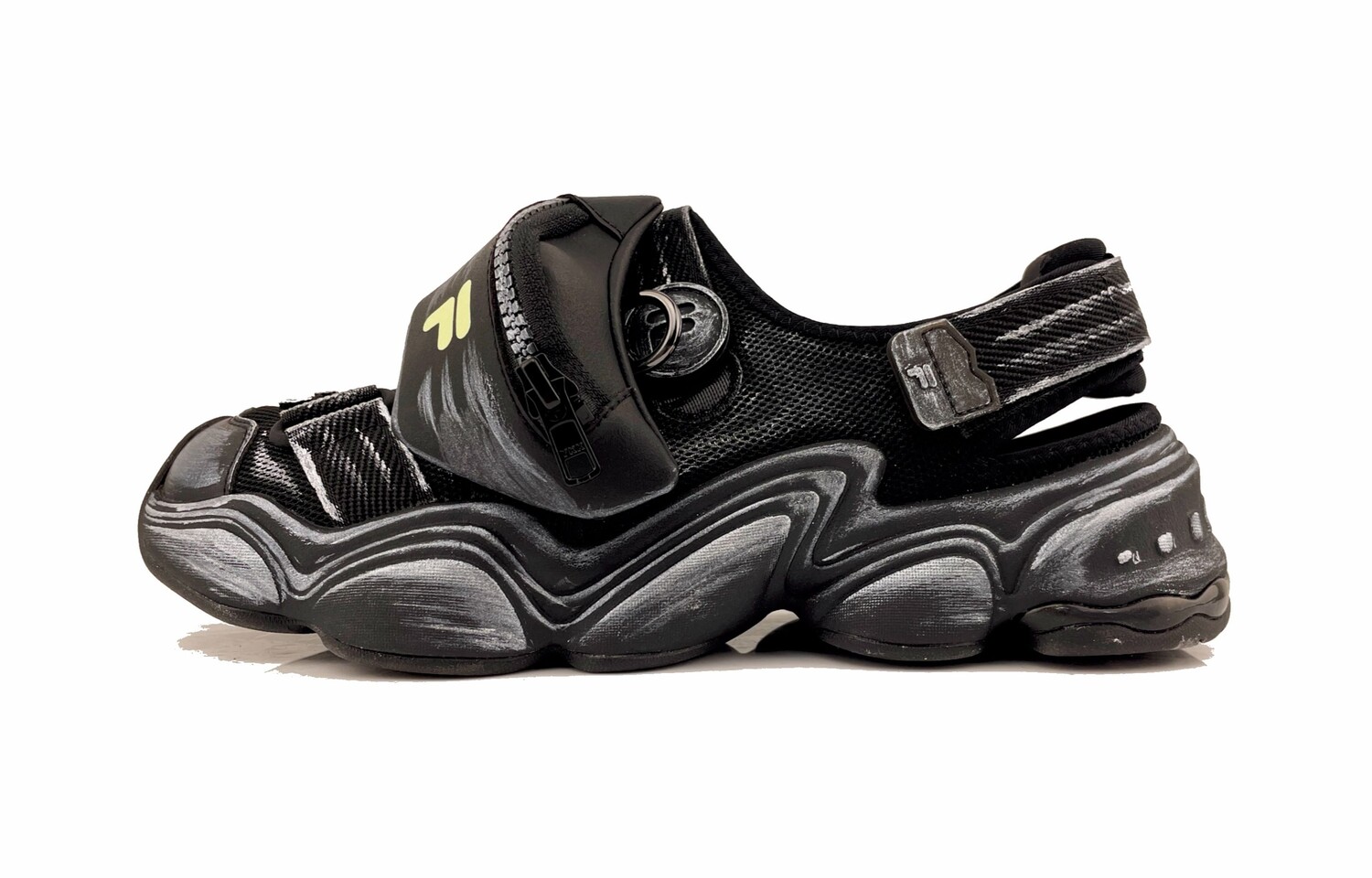 

Сандалии FILA Fusion Beach Sandals Women's Black Silver