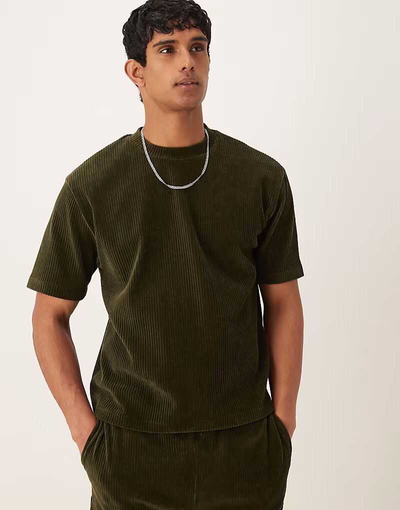 

Футболка свободного кроя ASOS DESIGN из темно-зеленого рубчатого велюра