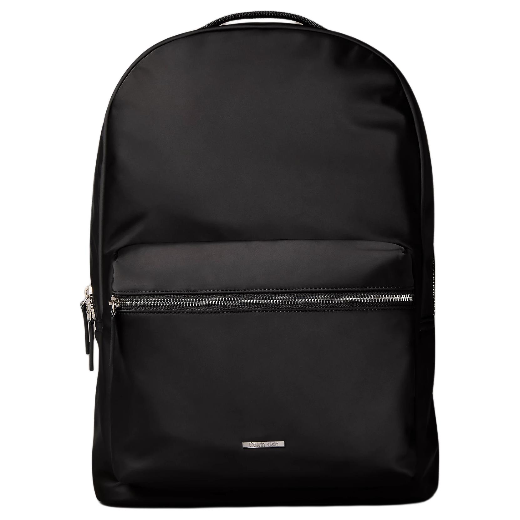 

Рюкзак с застежкой-молнией из переработанного материала Calvin Klein