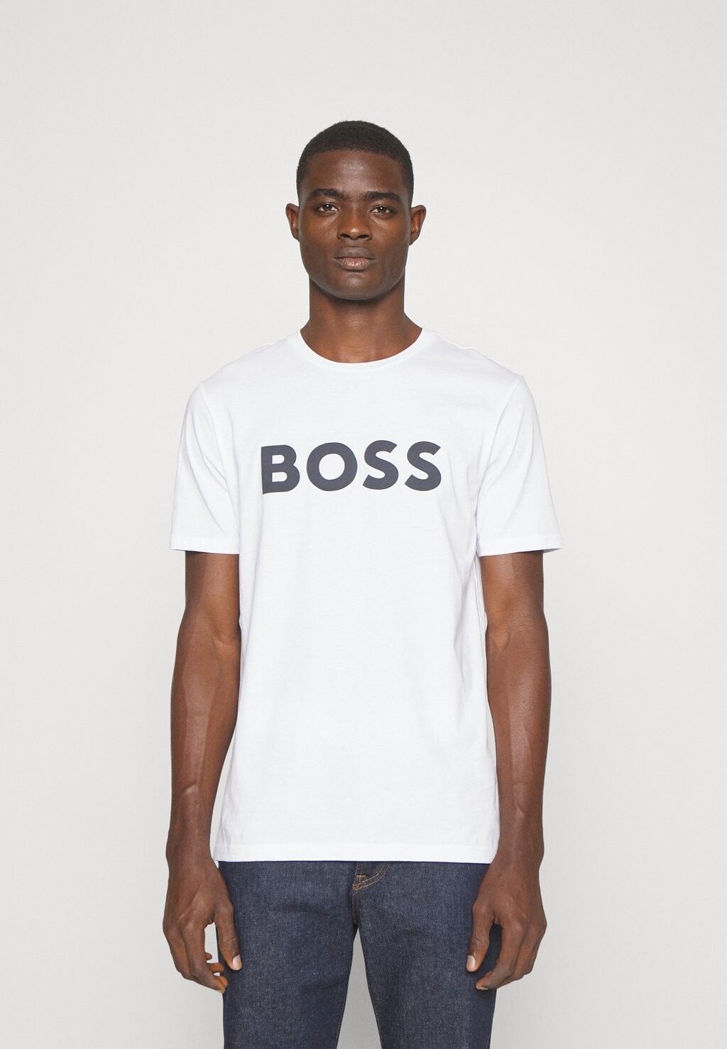 

Футболка с принтом BOSS, белый