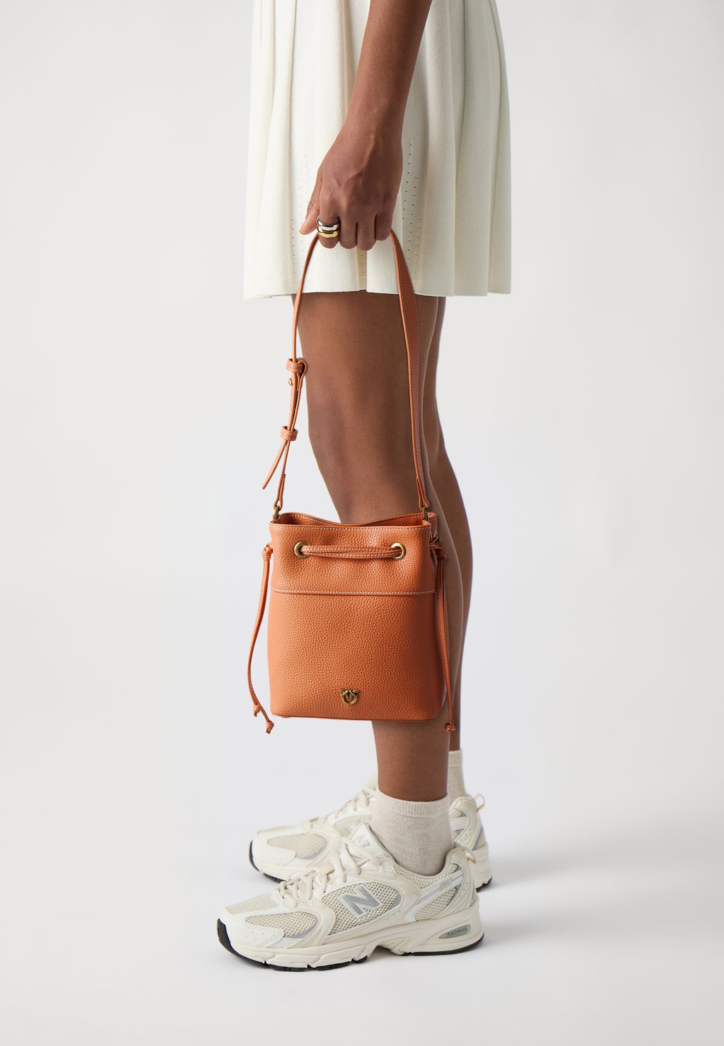 

Сумка SECCHIELLO MINI Pinko, оранжевый