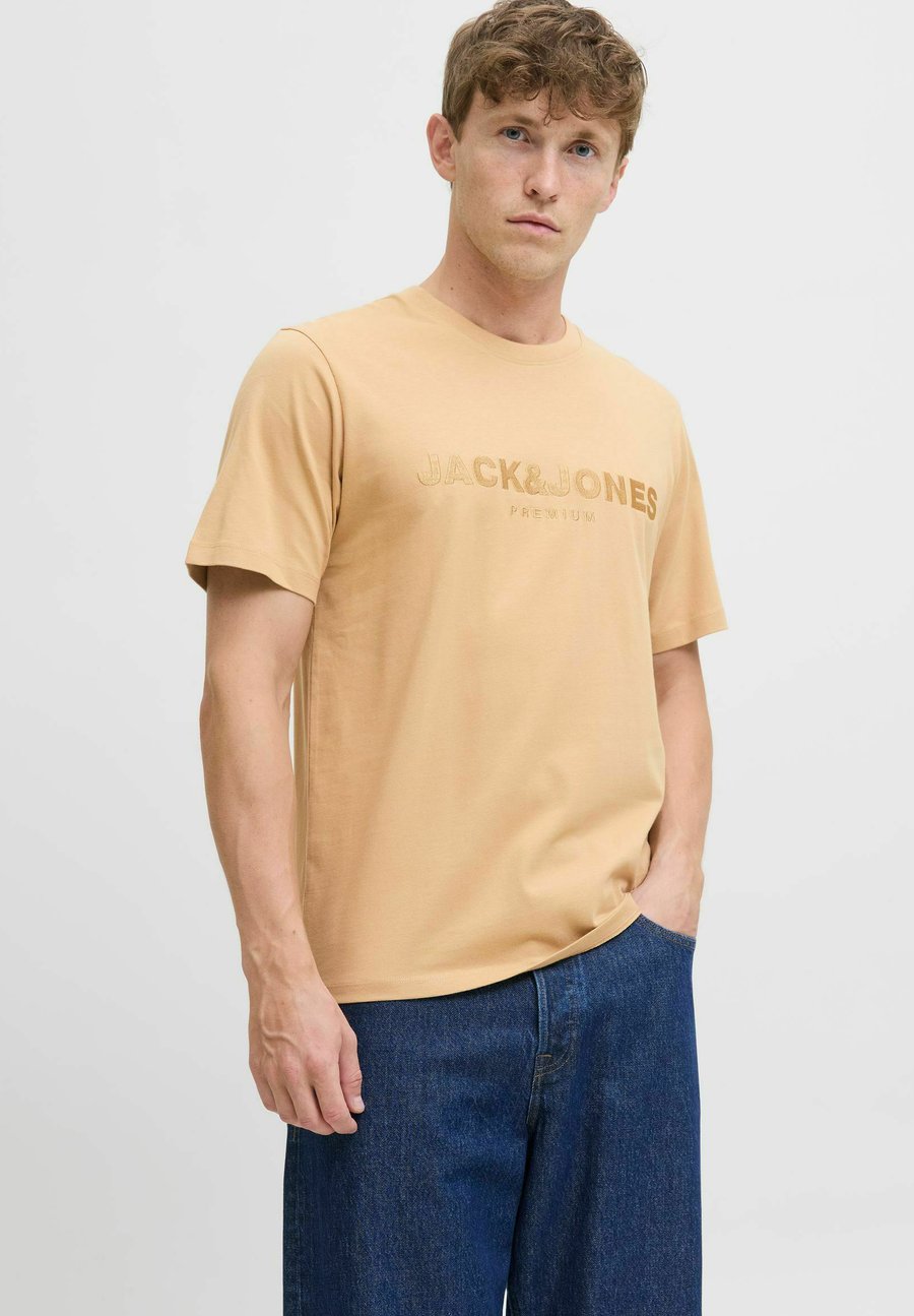 

Футболка Jack & Jones PREMIUM Print T-shirt, Lark/Light Brown, Коричневый, Футболка Jack & Jones PREMIUM Print T-shirt, Lark/Light Brown