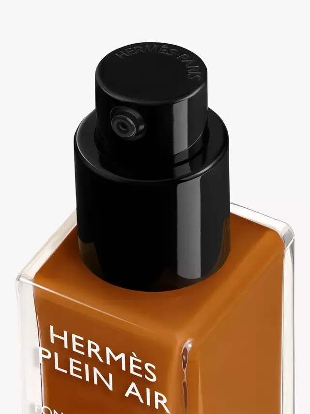 Тональная основа Plein Air Luminous Matte Skincare Foundation Hermès, 75C Gold — фото 4