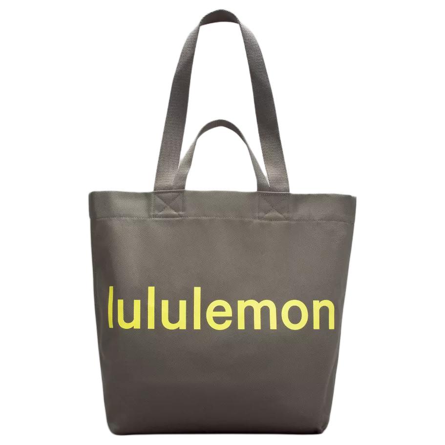 

Lululemon Хлопковая сумка-шопер унисекс с принтом под змеиную кожу в коричневых и желтых тонах, Slate Brown & Yellow Snakeskin Print Stone