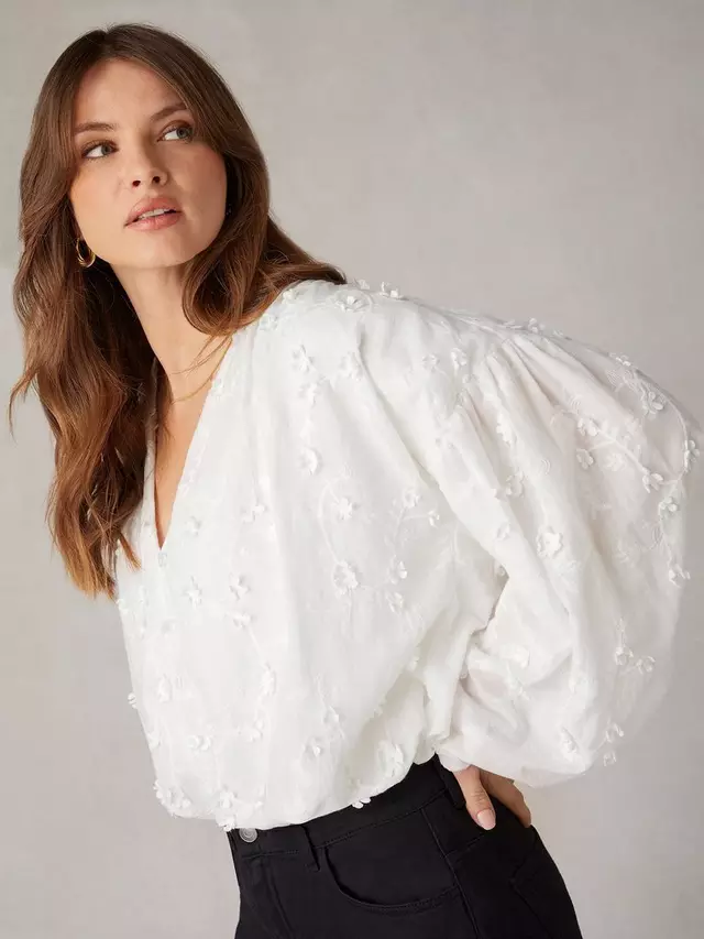 

Топ Ro&Zo Daisy Applique V-Neck, белый