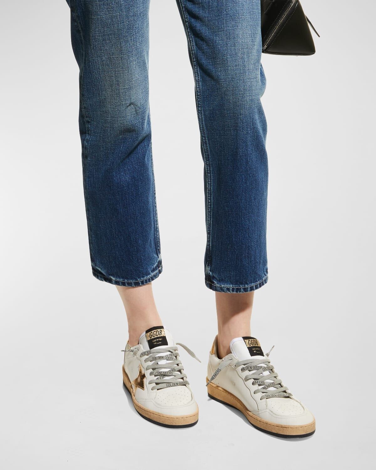 Низкие кожаные кроссовки Ballstar Golden Goose, цвет Milk/Gold — фото 2