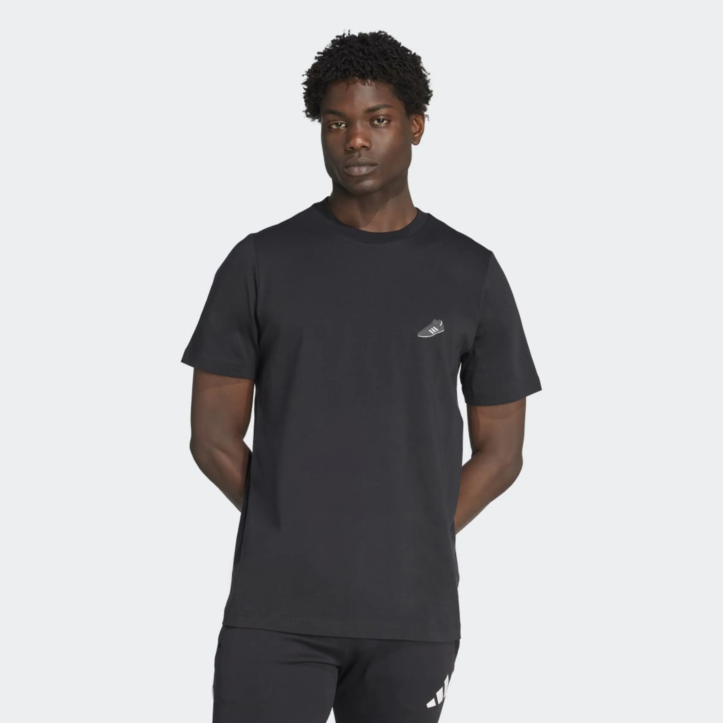 

Футболка мужская Messi Graphic Adidas, черный