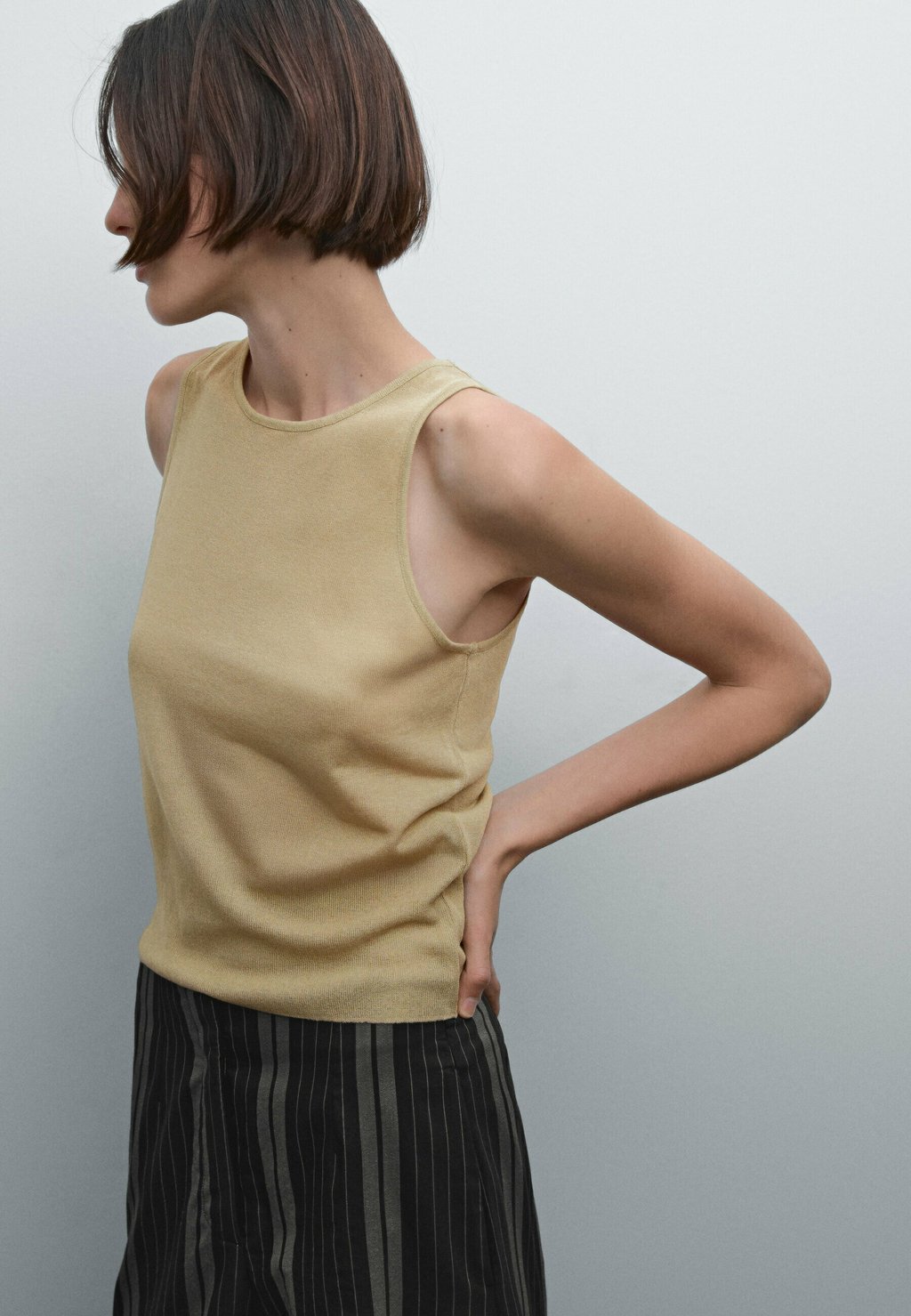

Топ Massimo Dutti, оливковый